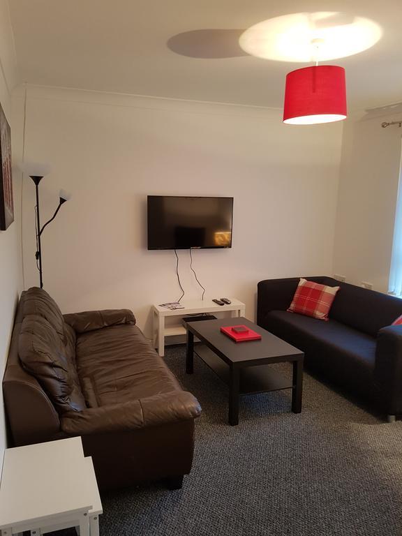 Bathgate Contractor And Business Apartment Екстер'єр фото